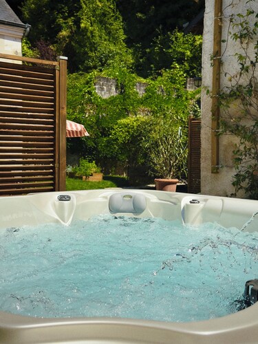 la Maison sous les Arbres : duplex, jardin & spa ⎮ Touraine & Amboise