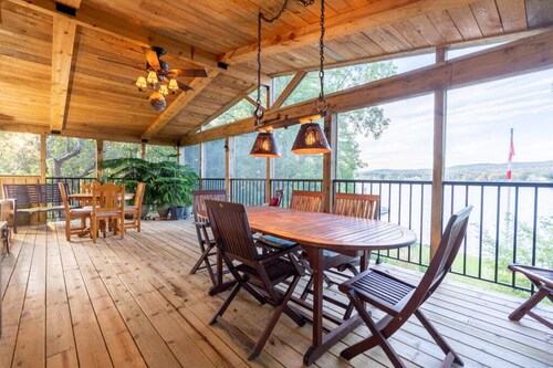 La Marina Inn :Peaceful Waterfront Next Door to 6 Acres Waterfront Park w Marina
