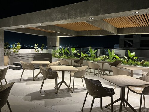 Delamar Hotel