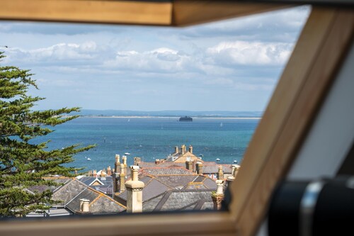 Shellharbour, spacious family and pet friendly space with stunning views