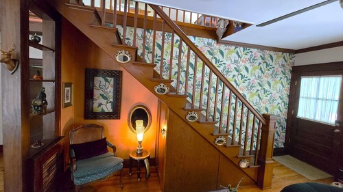 1920s Phoenicia Bungalow w/ Vintage Furnishings, Sauna, Fireplace, & Fenced Yard