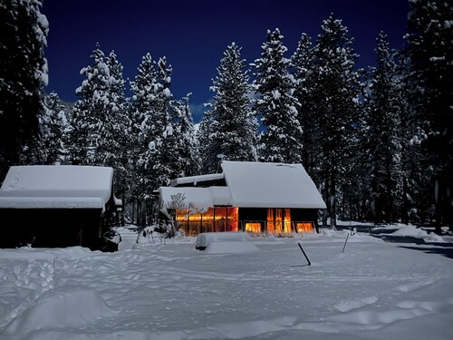Whispering Pines Cabin Retreat