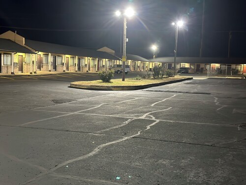 Interstate Inn Express