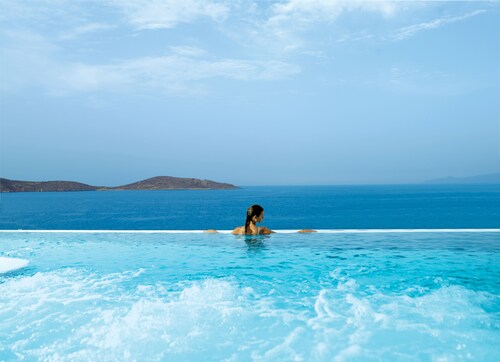 Elounda Peninsula All Suite Hotel