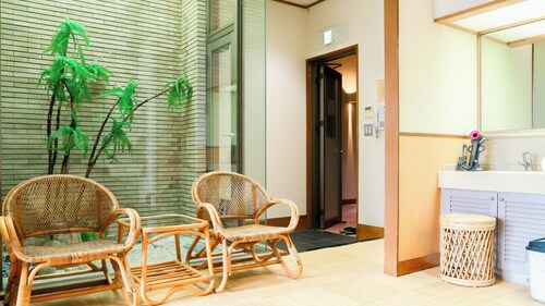 E JOY INN-ATAMI