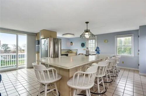 Ocean view cottage in Green Hill 3BR 2 BA