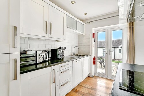 Spacious & Bright 2BED Holiday Chalet nr Sidmouth