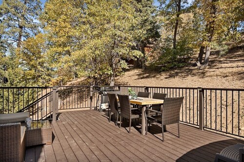 Walk to Ski Resort | Hot Tub | Mountain Views