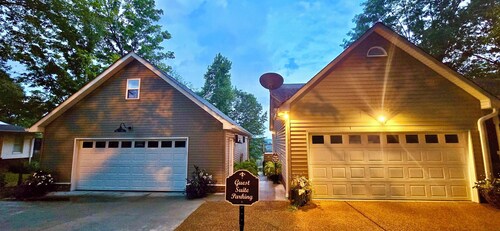 2-bedroom house in Ashland City, TN - 30 minutes from downtown Nashville