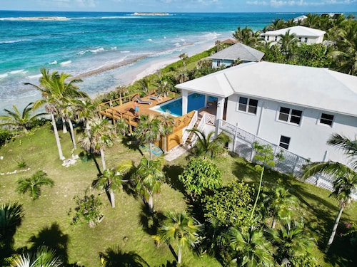 7 bedroom Ocean Front in Double Bay Eleuthera with NOT heated pool