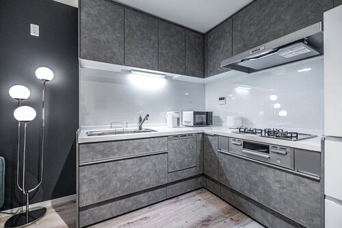 Luxury house 40 min to KIX parking by 711 - Comfort Villa / Osaka Ōsaka