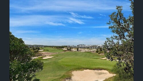On Par at Magenta - Resort pool and beach access