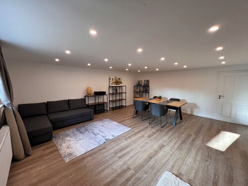 Neu! Große Ferienwohnung 3 ZKB 90 m² mit Netflix und PS5