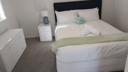 Resting place for Legends. Smart ,cool  near beach,family environment , spacious