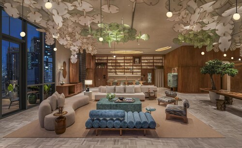 Kromo Bangkok, Curio Collection By Hilton