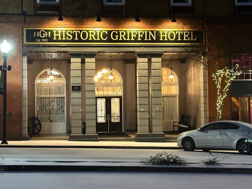 Historic Griffin Hotel