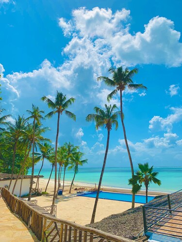 Royal Mandarin Hotel & Resort