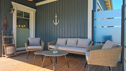 Ostsee Ferienhaus Lille Hus 220qm Wohnfläche und 1.100qm Garten mit Hottub