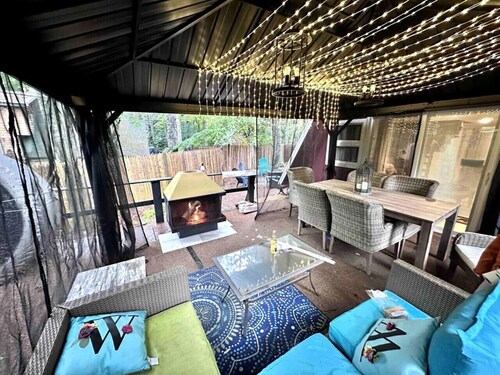 Pet Friendly Summer A-Frame | Pool 🎱 | AirHockey 🏒 | Fun 😃