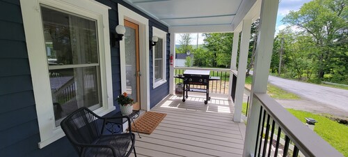Beautifully Restored Farmhouse near Cooperstown Dreams Park & All Star Village