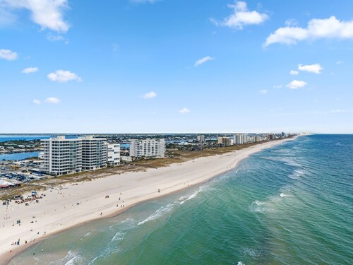 Walk to the beach!! Pool, Game Room,  Backyard w/ firepit,Super spacious home!