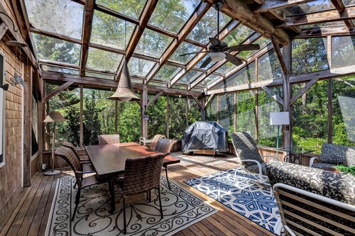 Spacious Home With Private Heated Pool (2389)