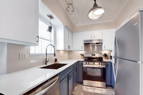 Oracle of New York Suites