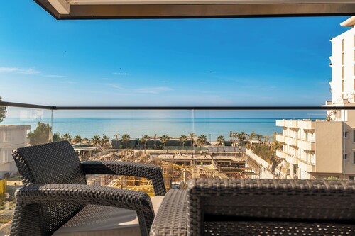 Golemi Lux Hotel
