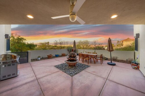 Estate / 7 BR & 5 BA / Home & Guesthouse / 2 Pools