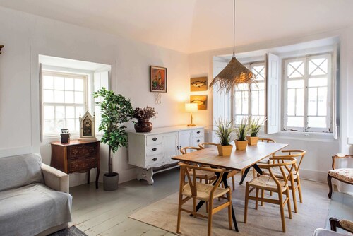 Central Ericeira - Light filled with Terrace