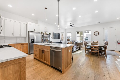 Villa #13 At Bloomington Country Club 4 Bedroom Townhouse