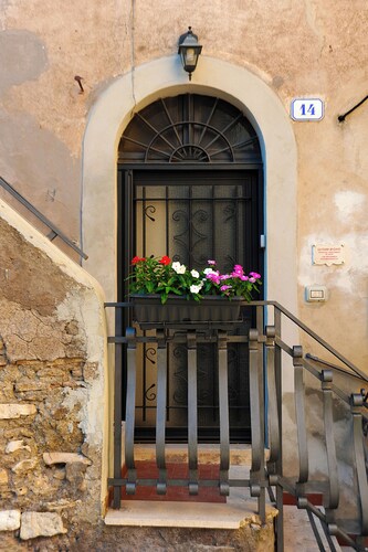 La Corte di GreSi - Casa vacanze
nel cuore della Tivoli Medievale