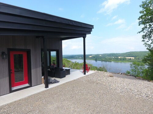 114 acres riverside property for you to enjoy peace and tranquility!!!