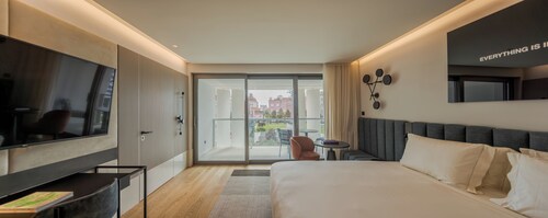MACAM Hotel