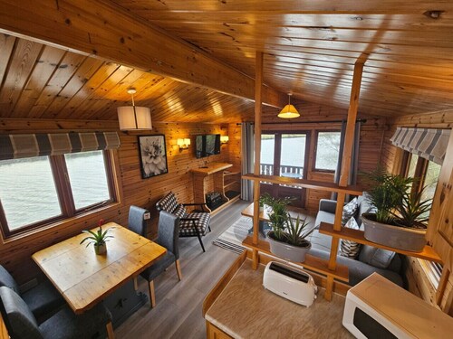 Salhouse Broads Lodge Houseboat