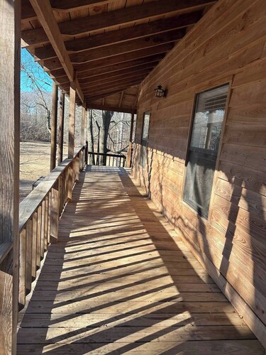 The River House - Plus LockOut Floor for 12 Guests