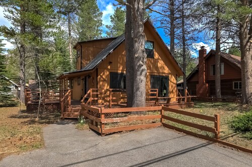 Christmas Valley Chalet | Tahoe Adventure Awaits!