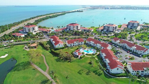 Isla del Sol Condos for Rent