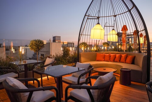 Adia Aluma Athens, Curio Collection By Hilton