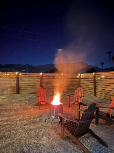 Casa Stargazer, brand new, fast wi-fi, cowboy pool, telescope, and much more!