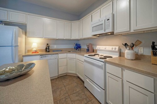9 Costa Bahia Condos Sleeps 48 + Pool Minutes to the Beach