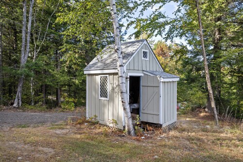 Fantastic 3-bedroom house near New Found Lake, Cardigan Mountain with great view