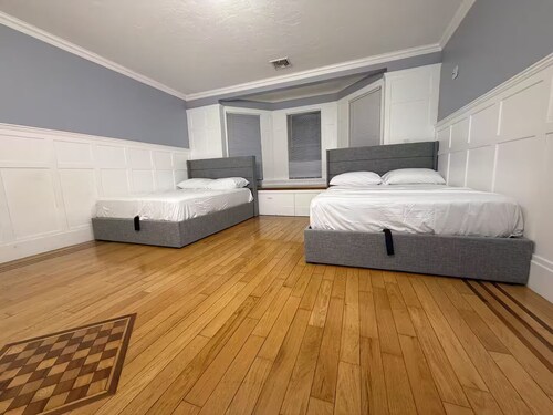 Charming 3-bedroom house in Bridgewater with AC