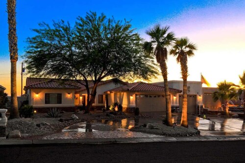 Havasu Sunset Hideaway - Swim up Pool Bar|Firepit