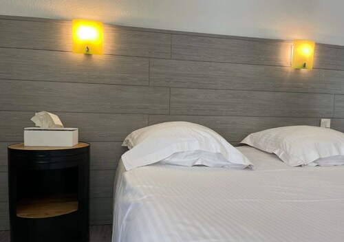 Hotel Le Lacuzon
