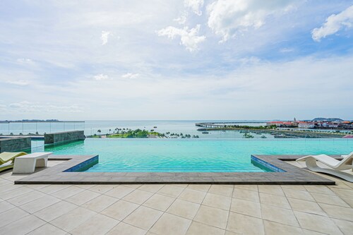 The Sands by Wynwood House