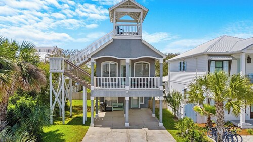 Walk to Santa Rosa Beach Private Pool, Balcony, and Coastal Views