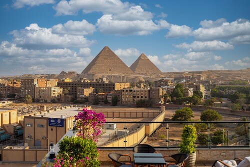 pyramids Yard Hotel