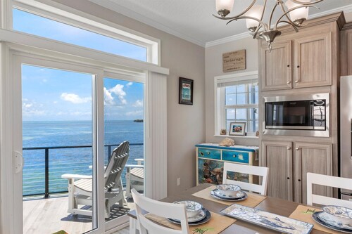 Oceanfront Cudjoe Key Home - 35' Seawall, Sunrise Views, Pool & Pet-Friendly