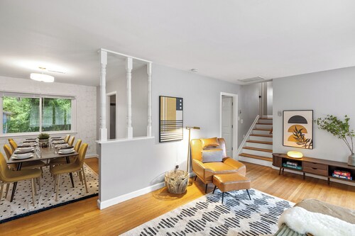 Newly Built 4BD - Cozy Stay w/ Movie & Games